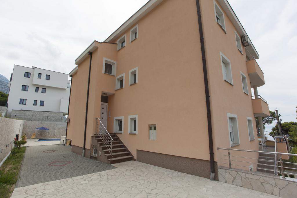 Apartments Damjanovic Makarska Bagian luar foto