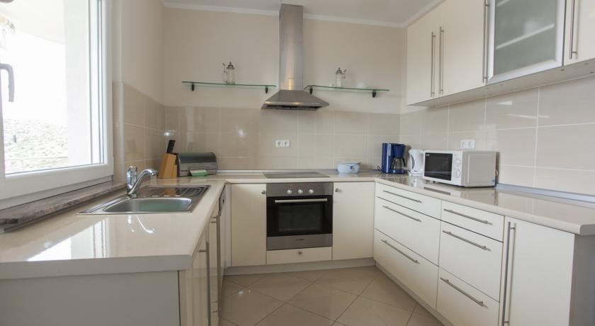 Apartments Damjanovic Makarska Ruang foto