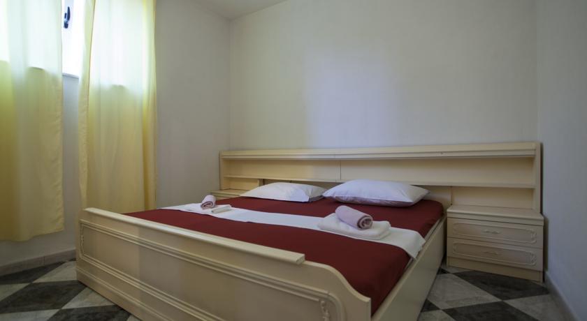 Apartments Damjanovic Makarska Ruang foto
