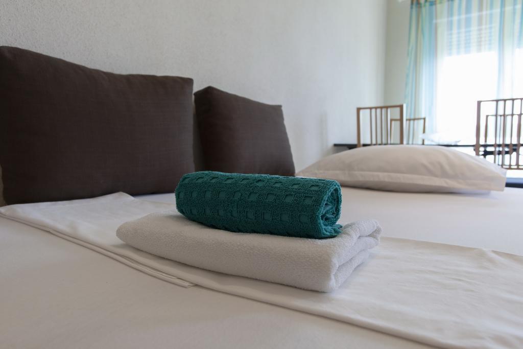 Apartments Damjanovic Makarska Ruang foto