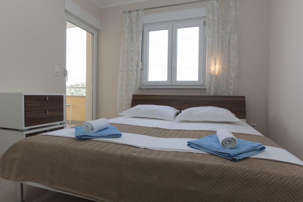Apartments Damjanovic Makarska Bagian luar foto