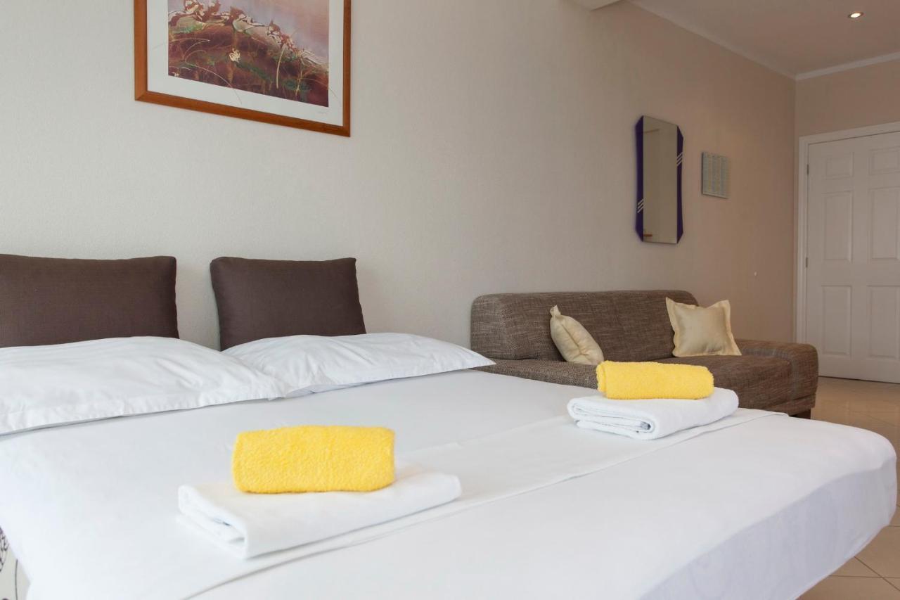 Apartments Damjanovic Makarska Ruang foto