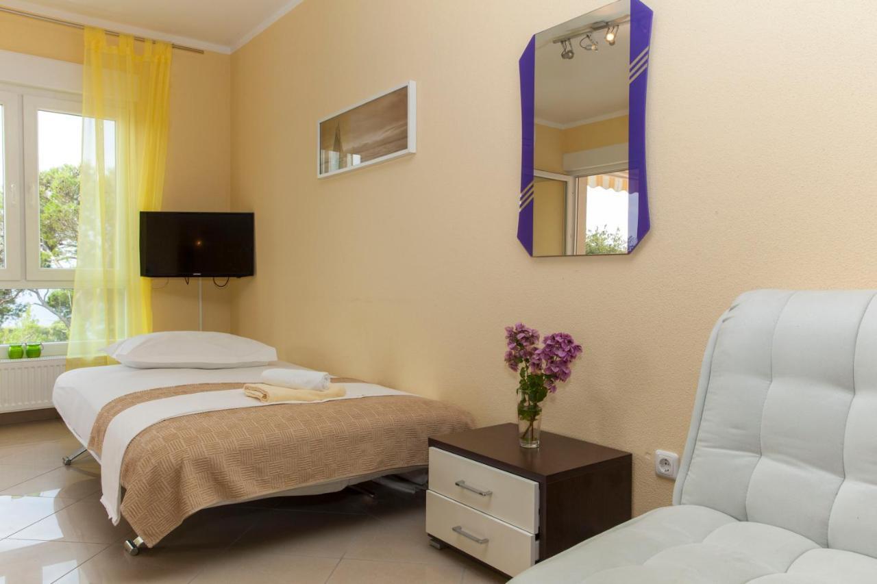 Apartments Damjanovic Makarska Bagian luar foto
