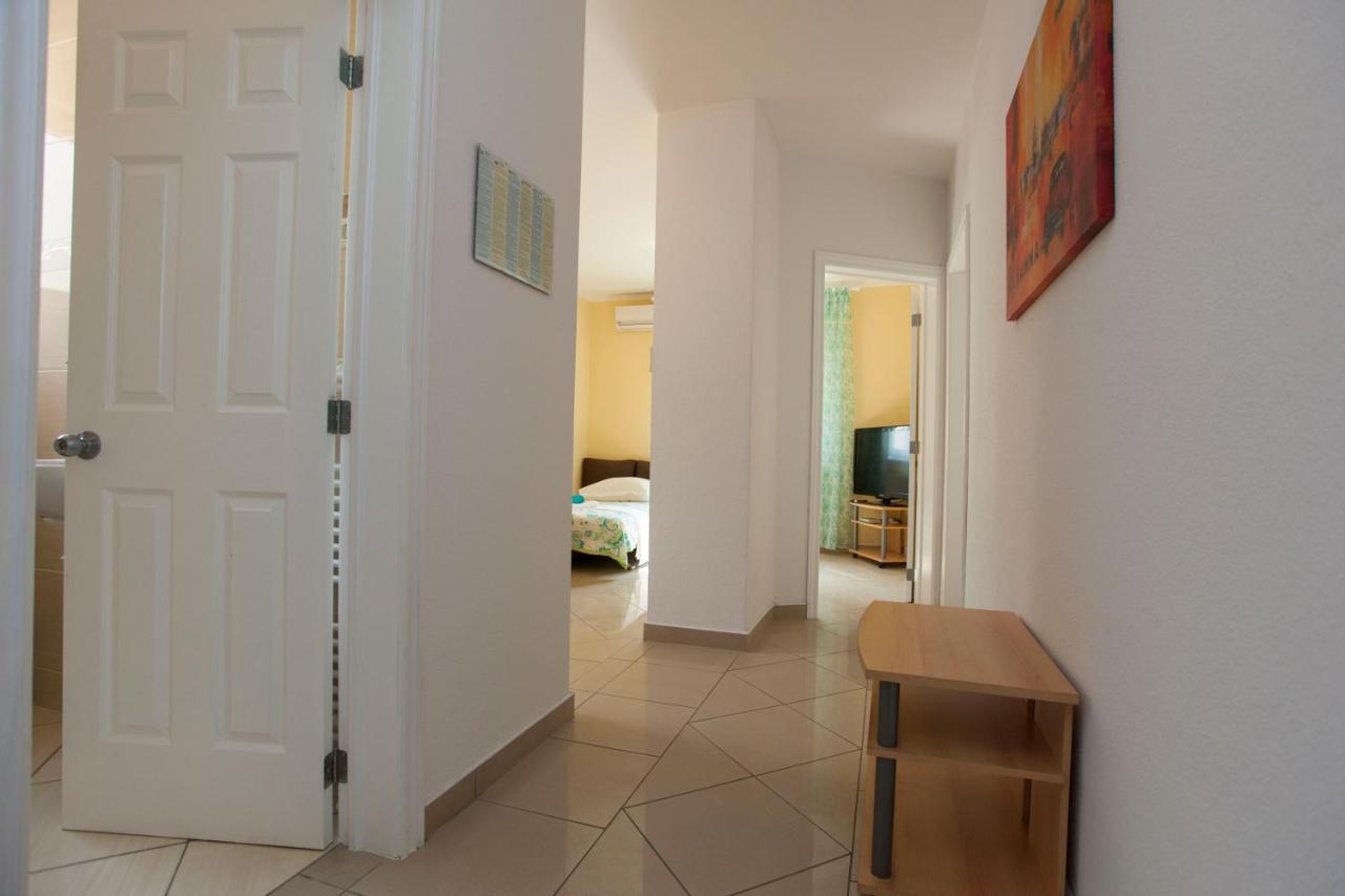 Apartments Damjanovic Makarska Bagian luar foto